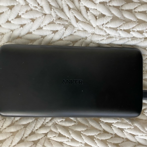 ANKER portable charger - Picture 9 of 12
